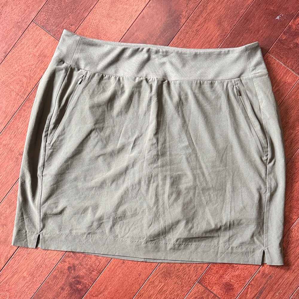 Athleta Soho Olive Green 4 Pocket Athletic Skort 14 Tall